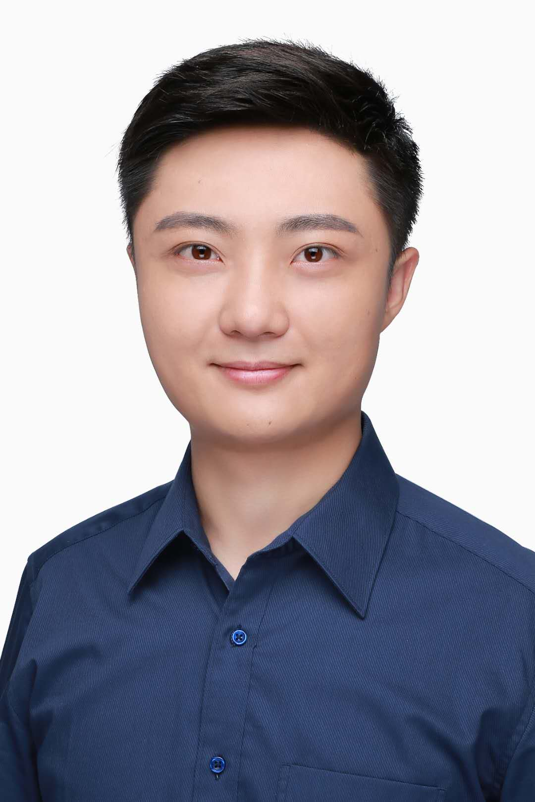开云在线创新论坛第一千六百六十七讲：基于高通量实验与数据驱动的非晶合金研究