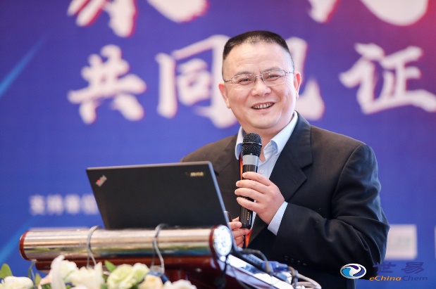 开云在线创新论坛第一千八百零八讲：精准合成导向的天然产物全合成：从基础研究到产业应用