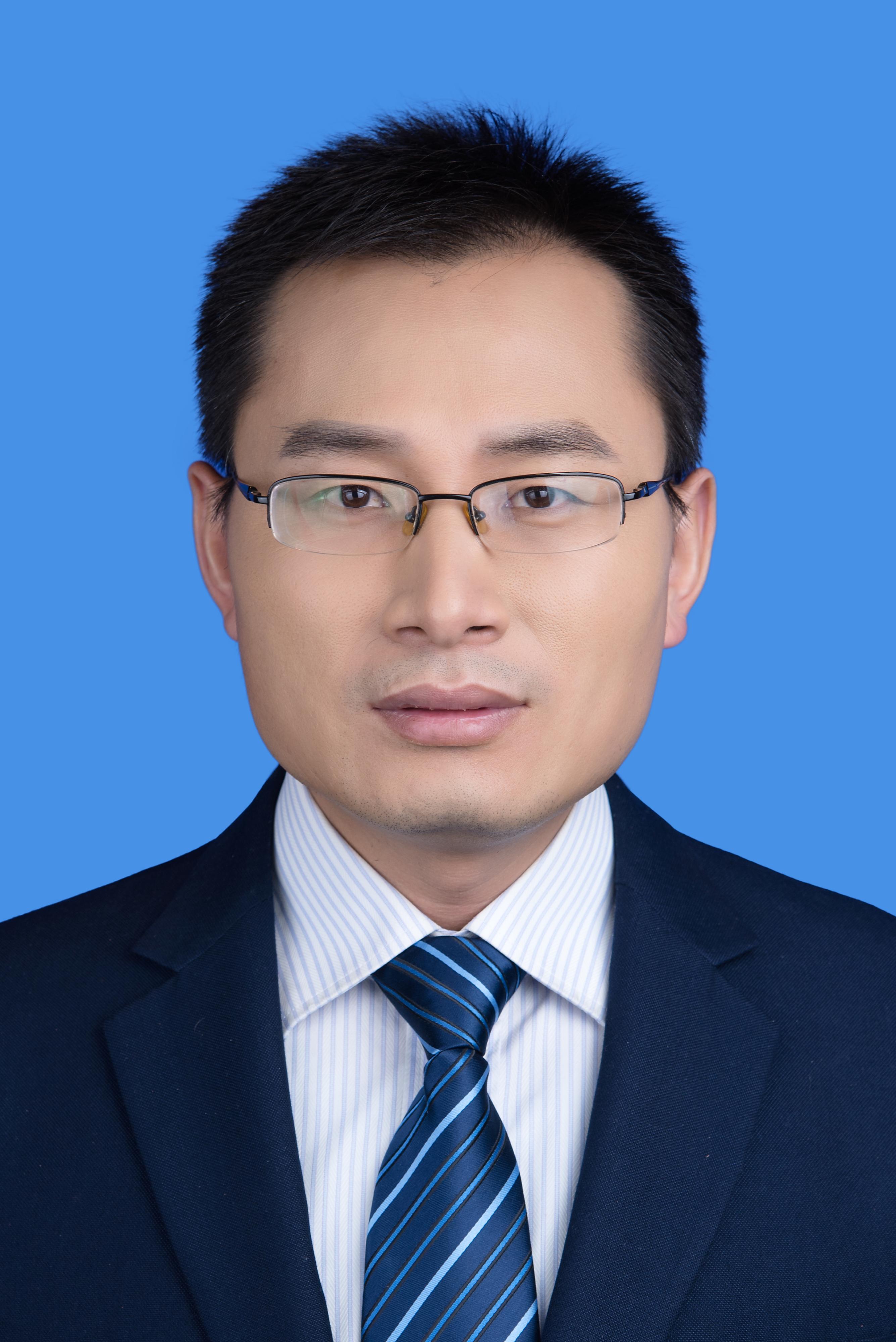 开云在线创新论坛第九百八十四讲暨校庆118周年学术讲座：基金申请的一点体会