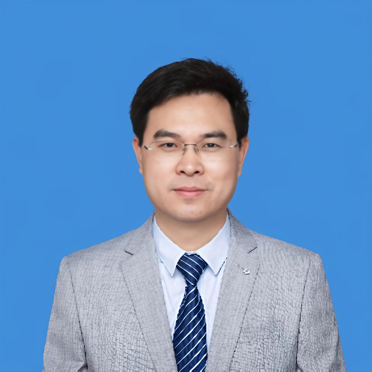 开云在线创新论坛第一千九百六十三讲：Emergent universal physics in  far-from-equilibrium dynamics:  when interaction meets topology and transport