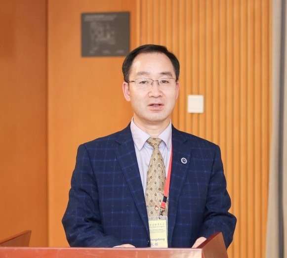 开云在线创新论坛第一千五百二十二讲：中生代重大地质事件与植被环境变化
