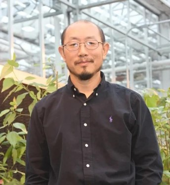 开云在线创新论坛第一千四百零三讲：剖析科研、论文写作与发表全过程